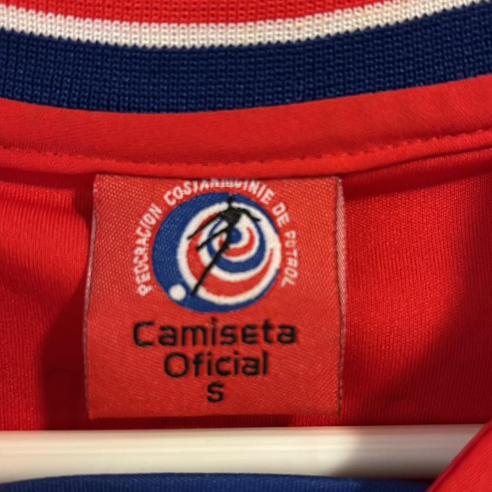 Costa Rica 🇨🇷 soccer jersey - Picture 3 of 5